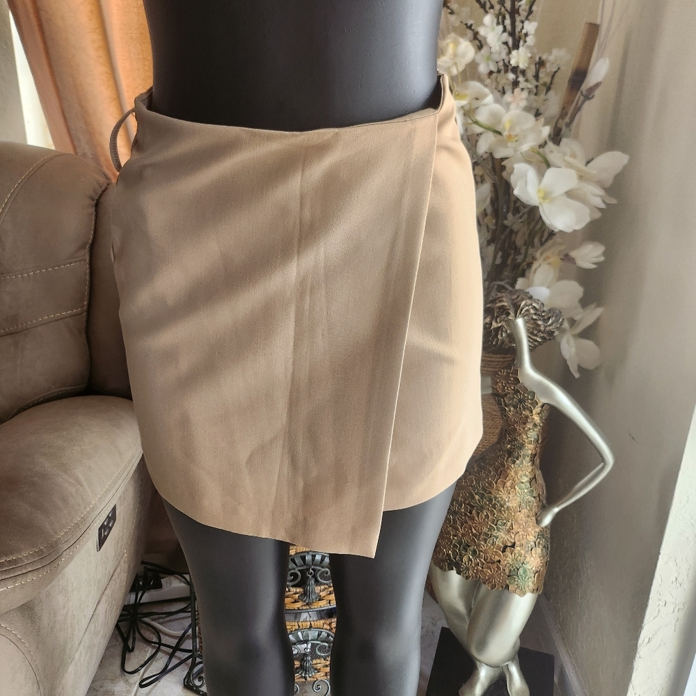 Zara Skirt Size S